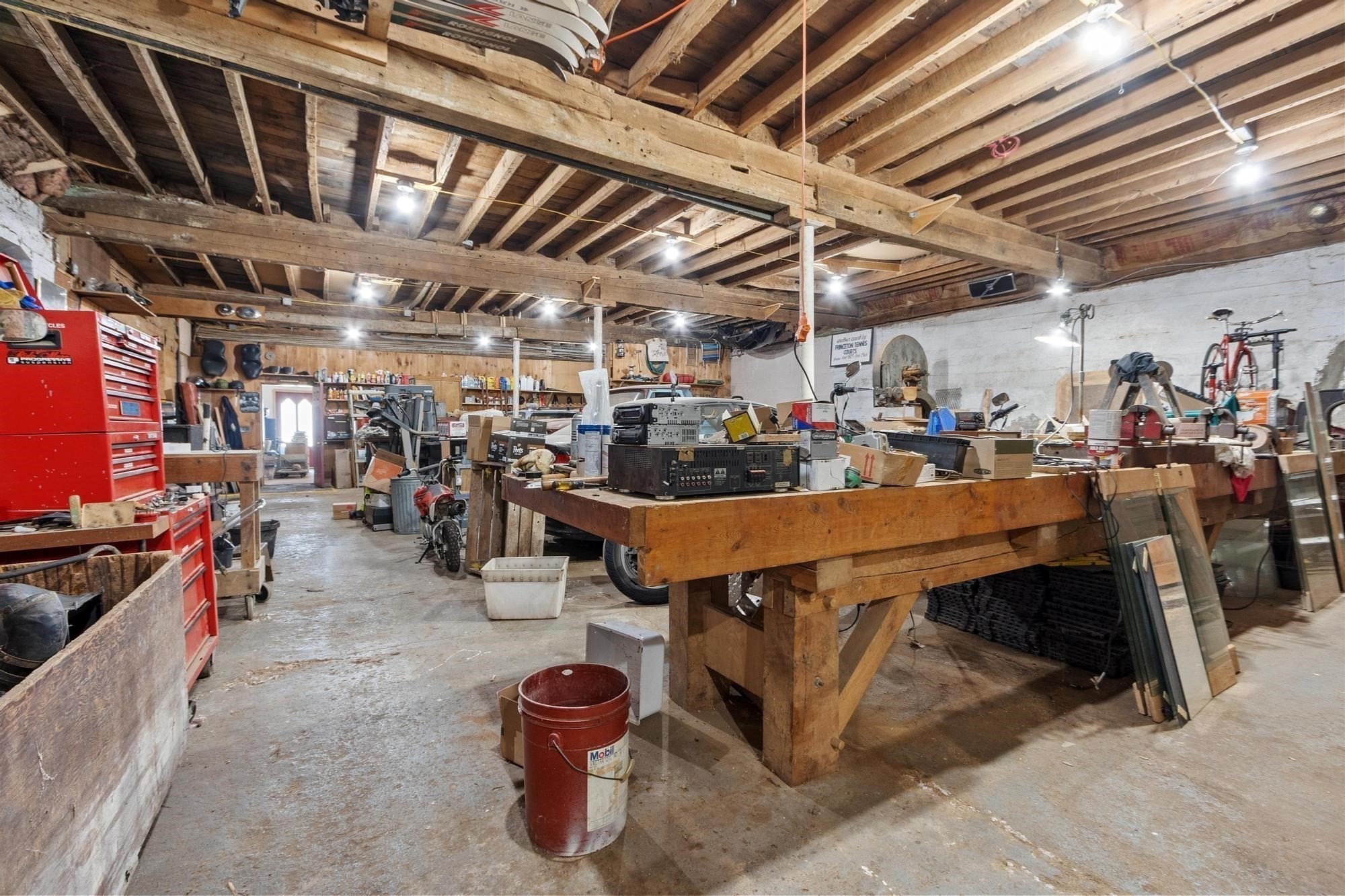 14 Travers St Property Photo 33