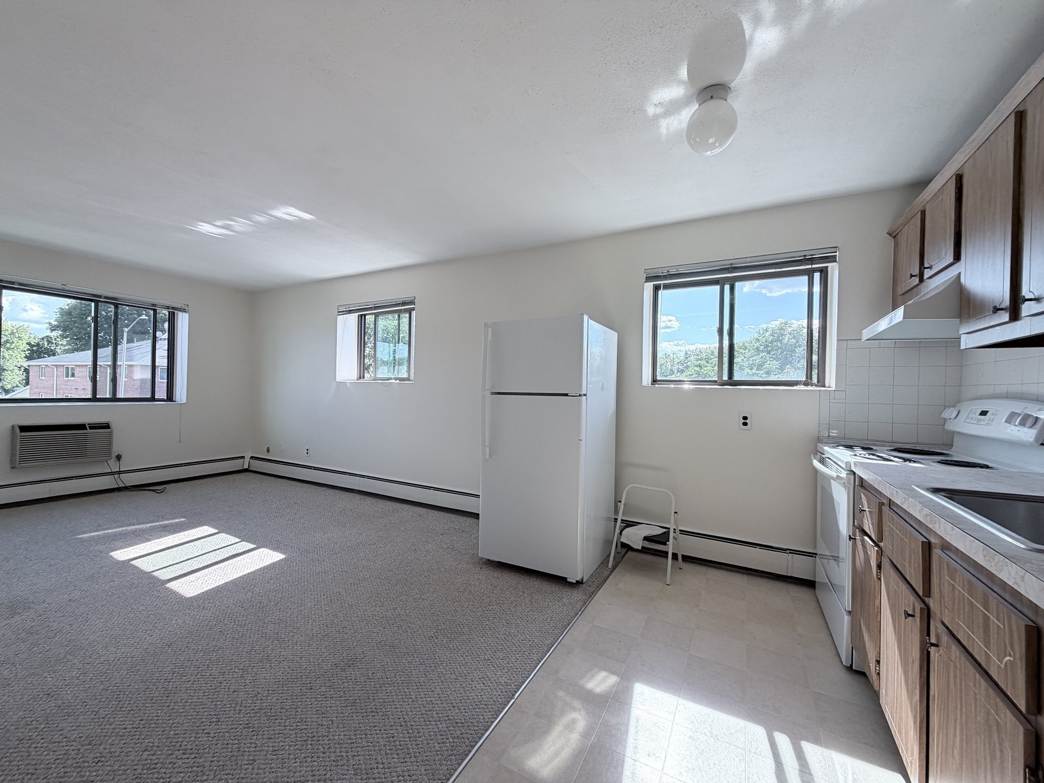 192 Salem St # 9 Property Photo 1