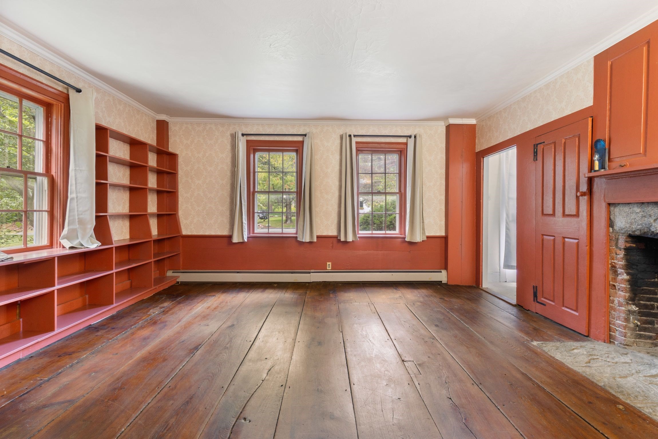 609 Oxford St S Property Photo 11