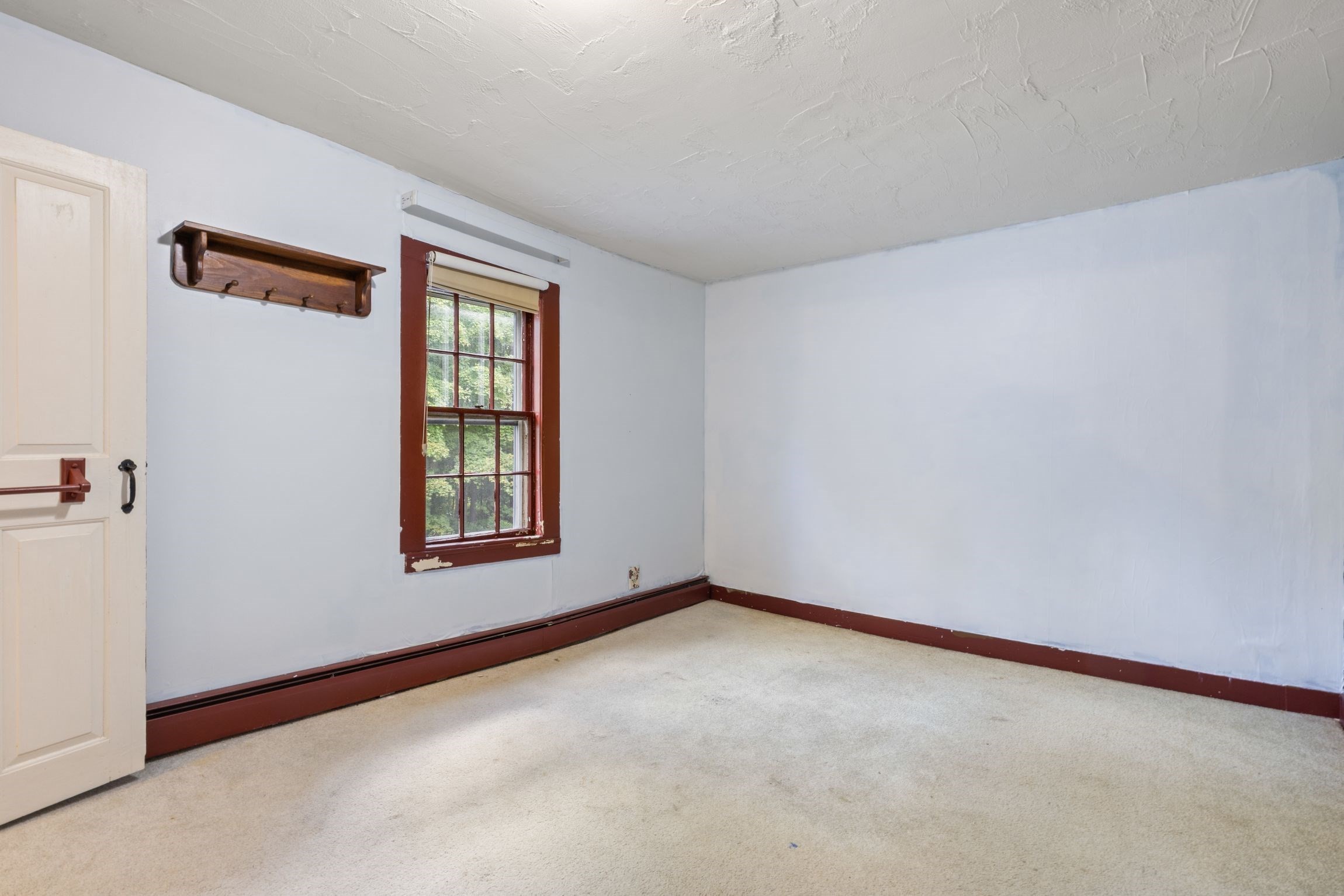 609 Oxford St S Property Photo 18