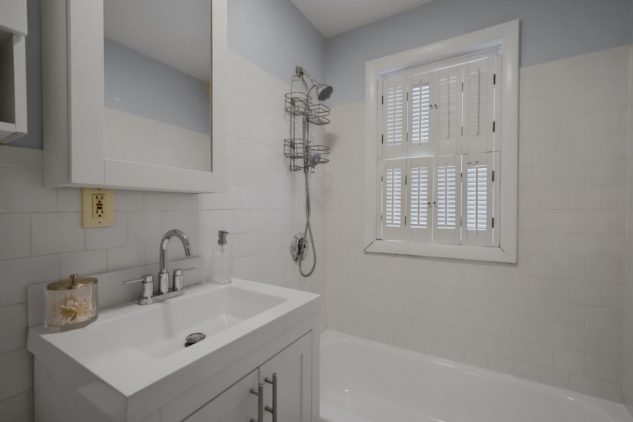 88-90 Auburn St # 90 Property Photo 26