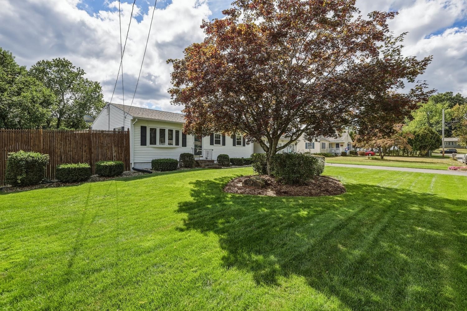 15 Somerset St Property Photo 2