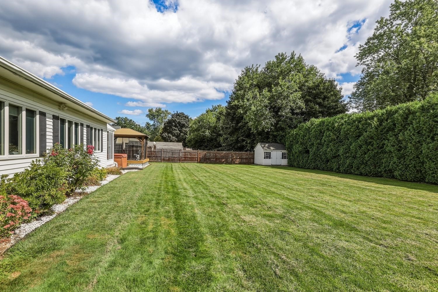15 Somerset St Property Photo 9