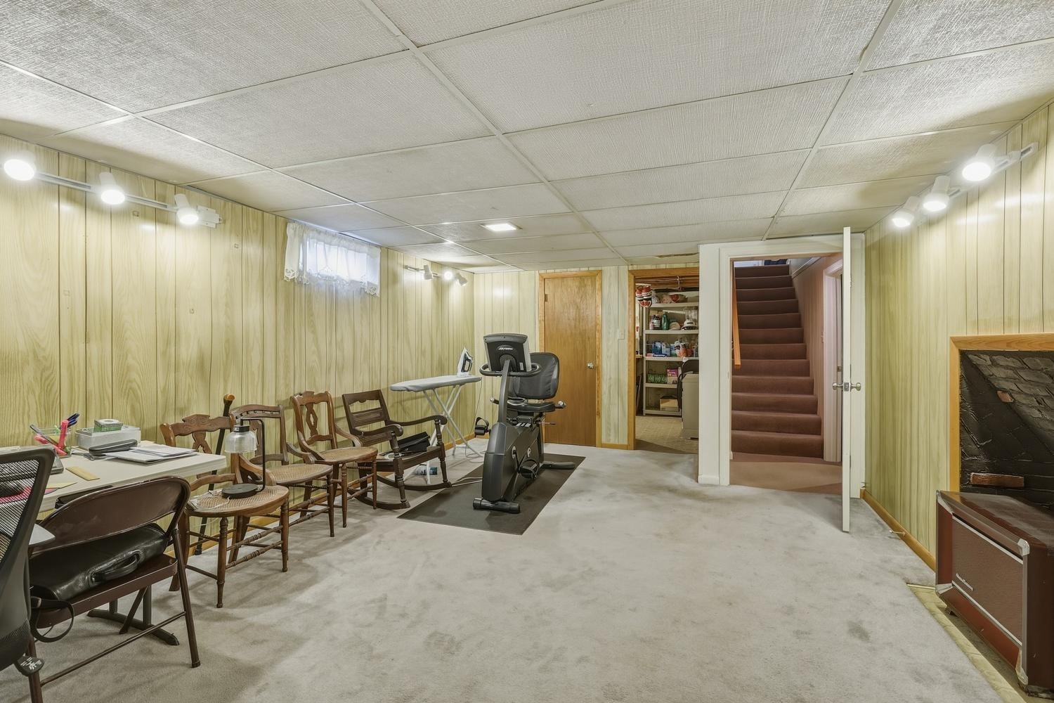 15 Somerset St Property Photo 33