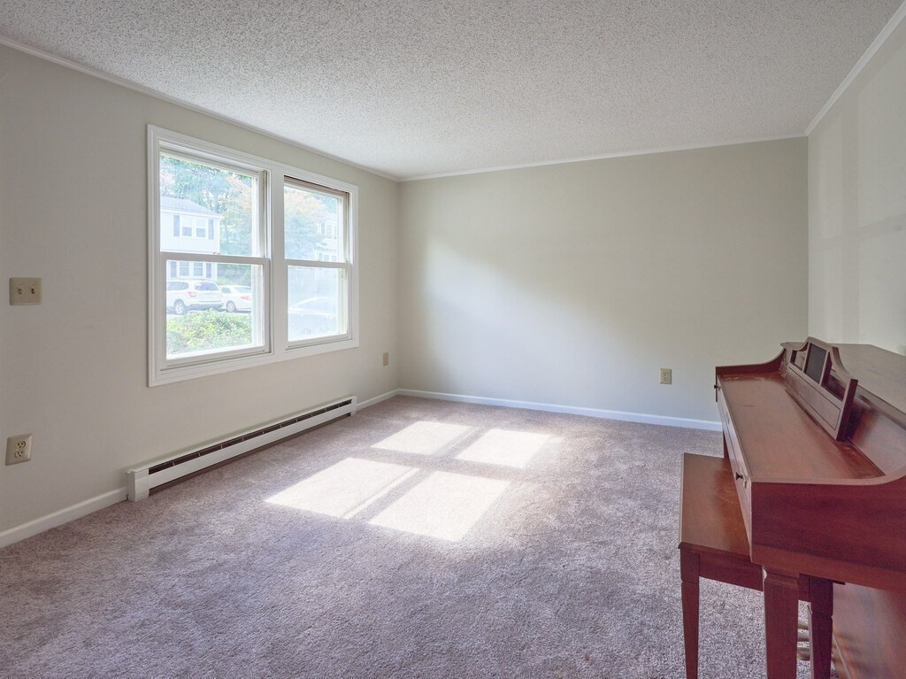 270 Sunderland Rd # 40 Property Photo 10