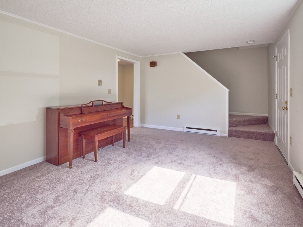 270 Sunderland Rd # 40 Property Photo 11