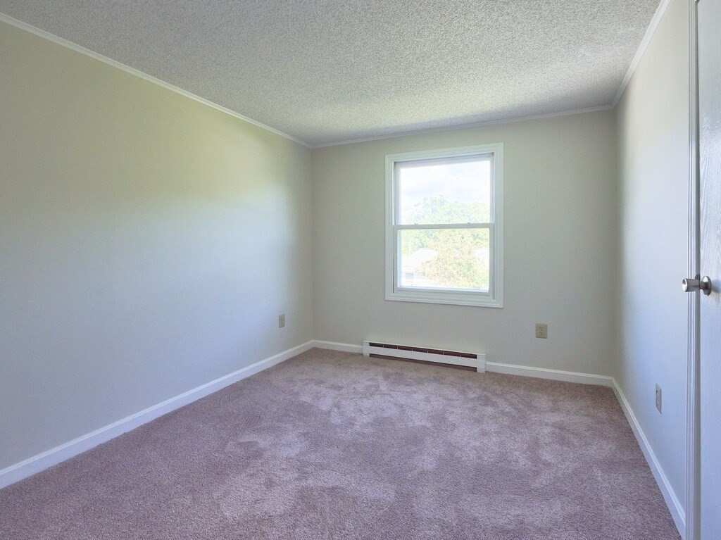 270 Sunderland Rd # 40 Property Photo 17