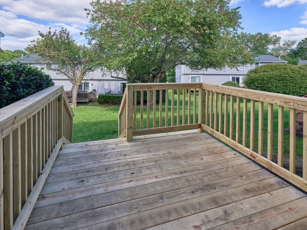 270 Sunderland Rd # 40 Property Photo 23
