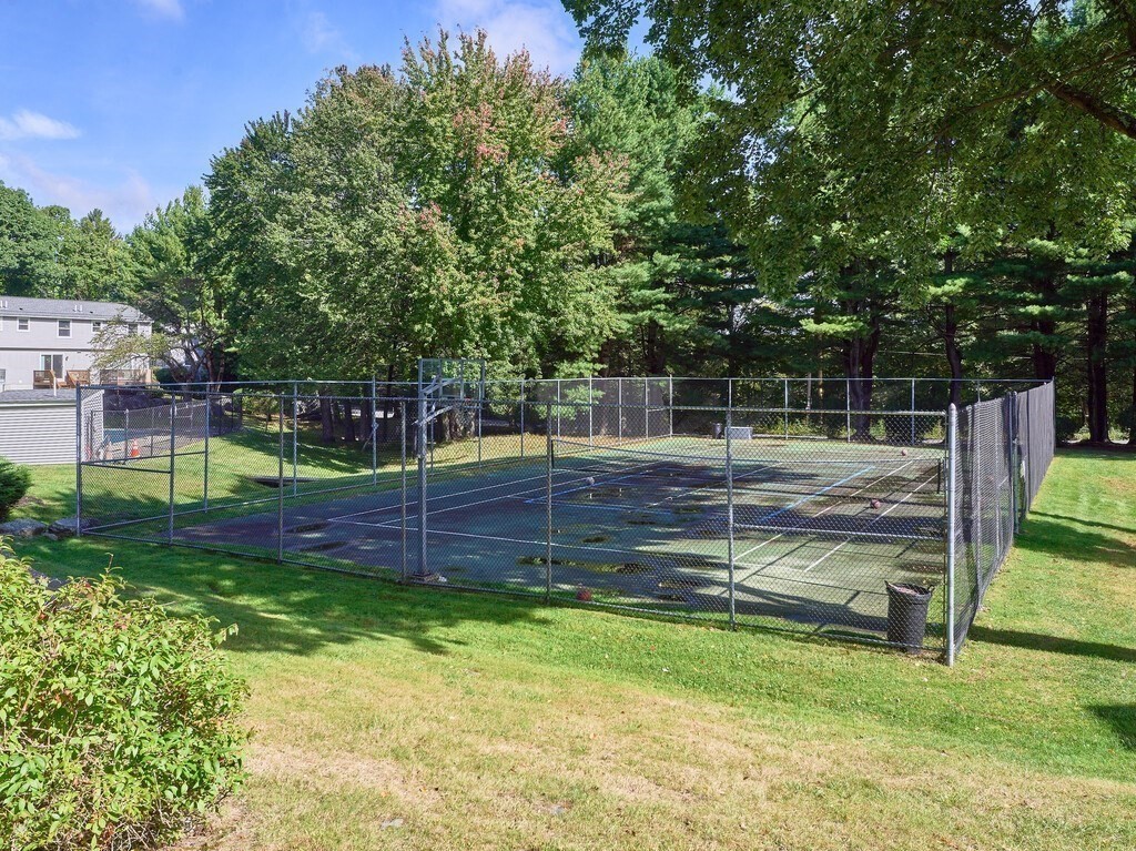 270 Sunderland Rd # 40 Property Photo 27
