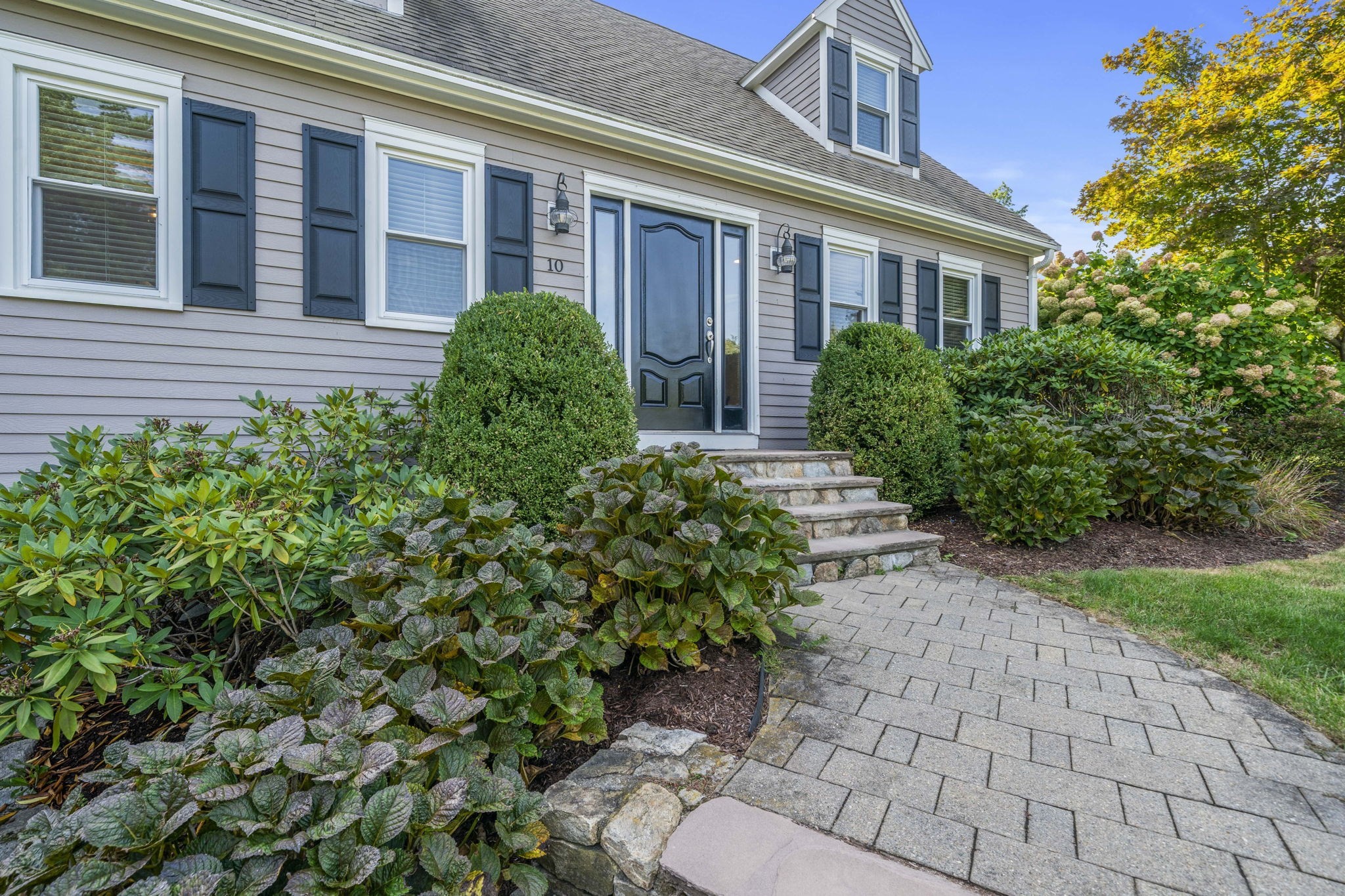 10 Cottonwood Court Property Photo 4
