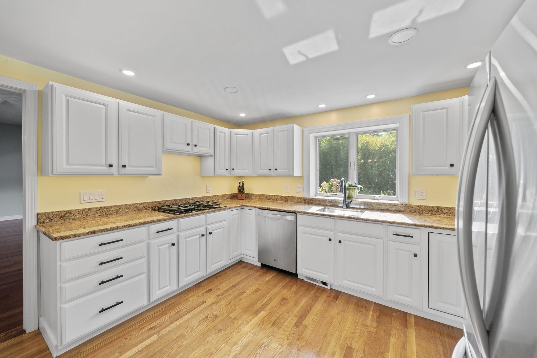 10 Cottonwood Court Property Photo 6