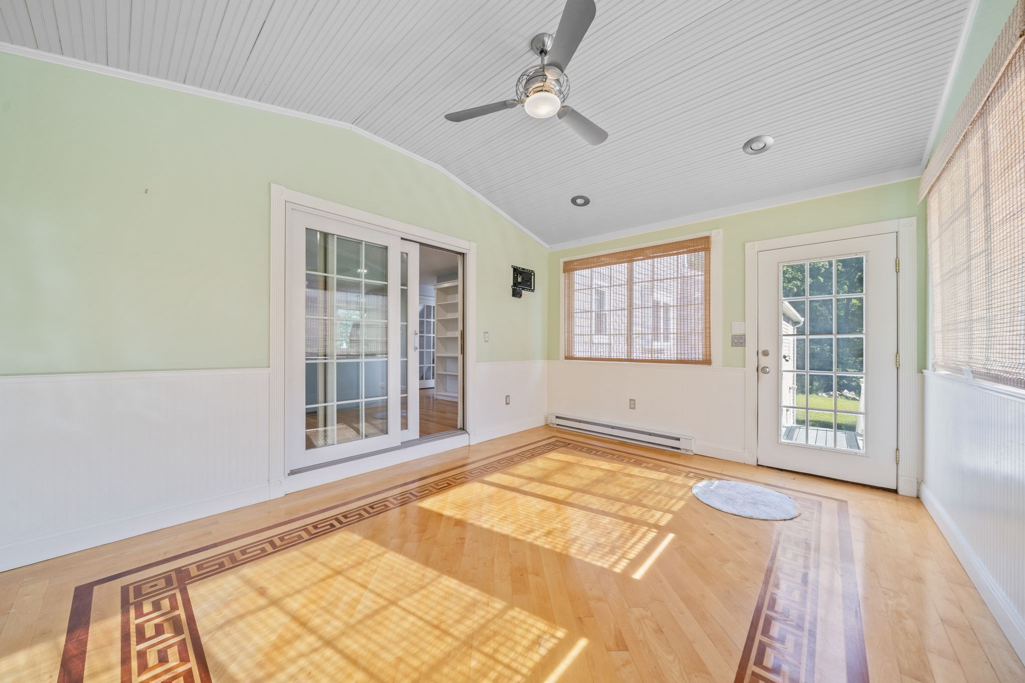 10 Cottonwood Court Property Photo 11