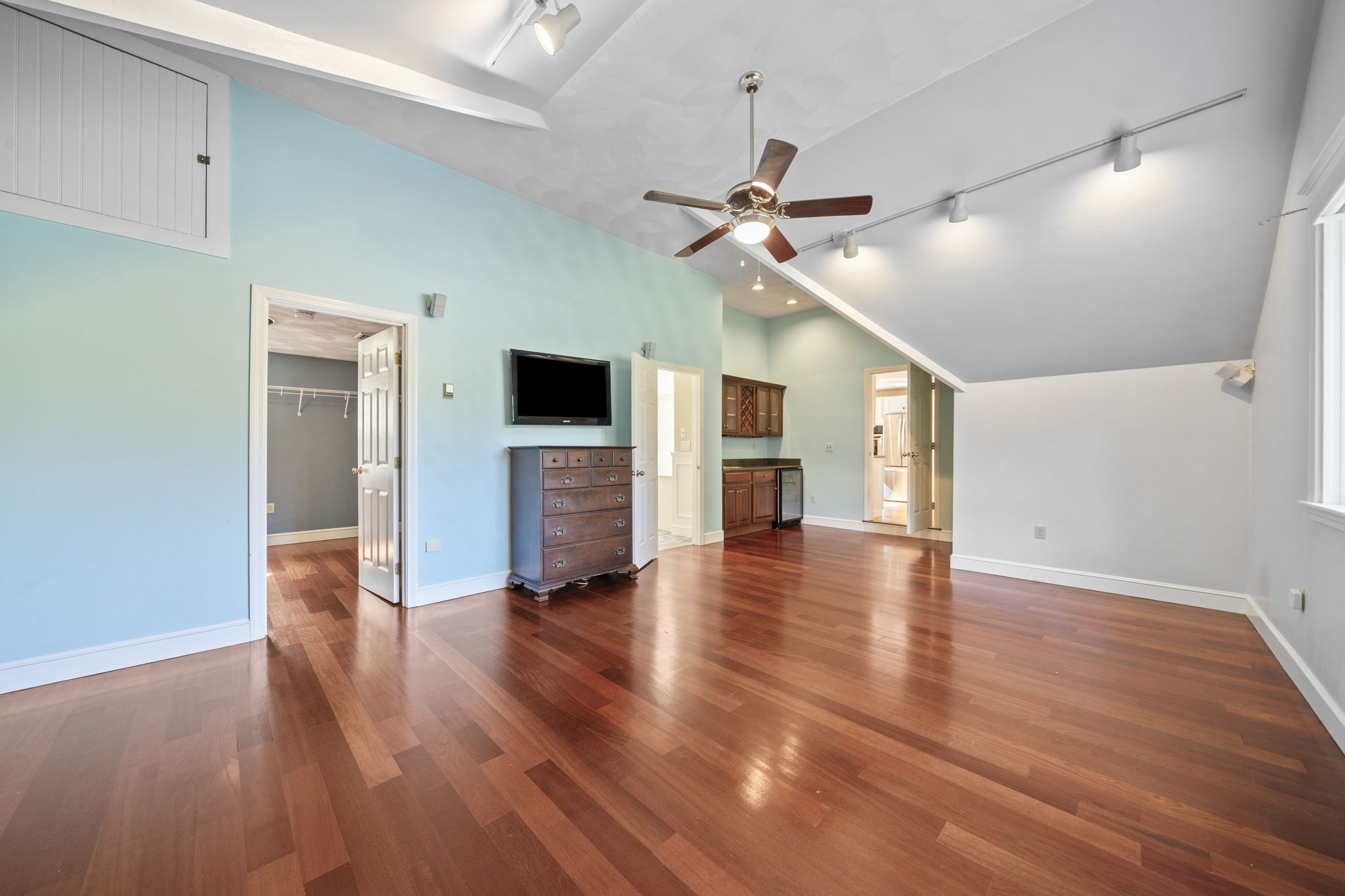 10 Cottonwood Court Property Photo 15