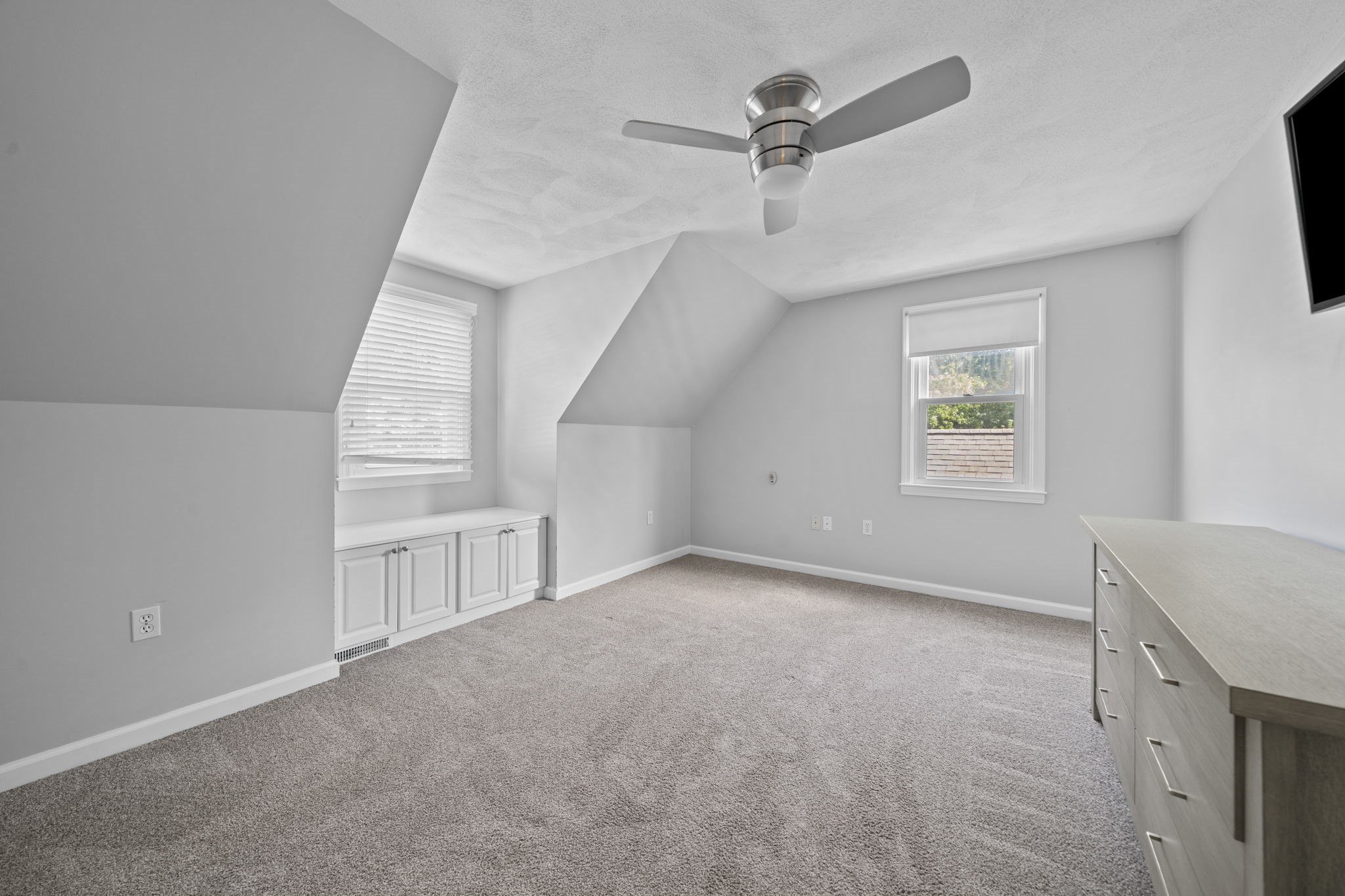 10 Cottonwood Court Property Photo 23