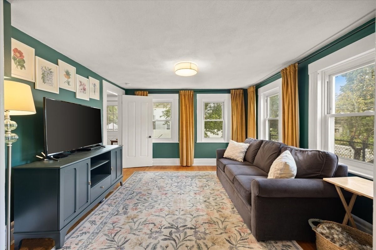24 School Street Property Photo 7
