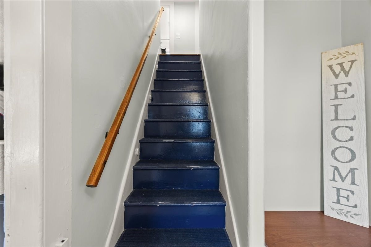 24 School Street Property Photo 21