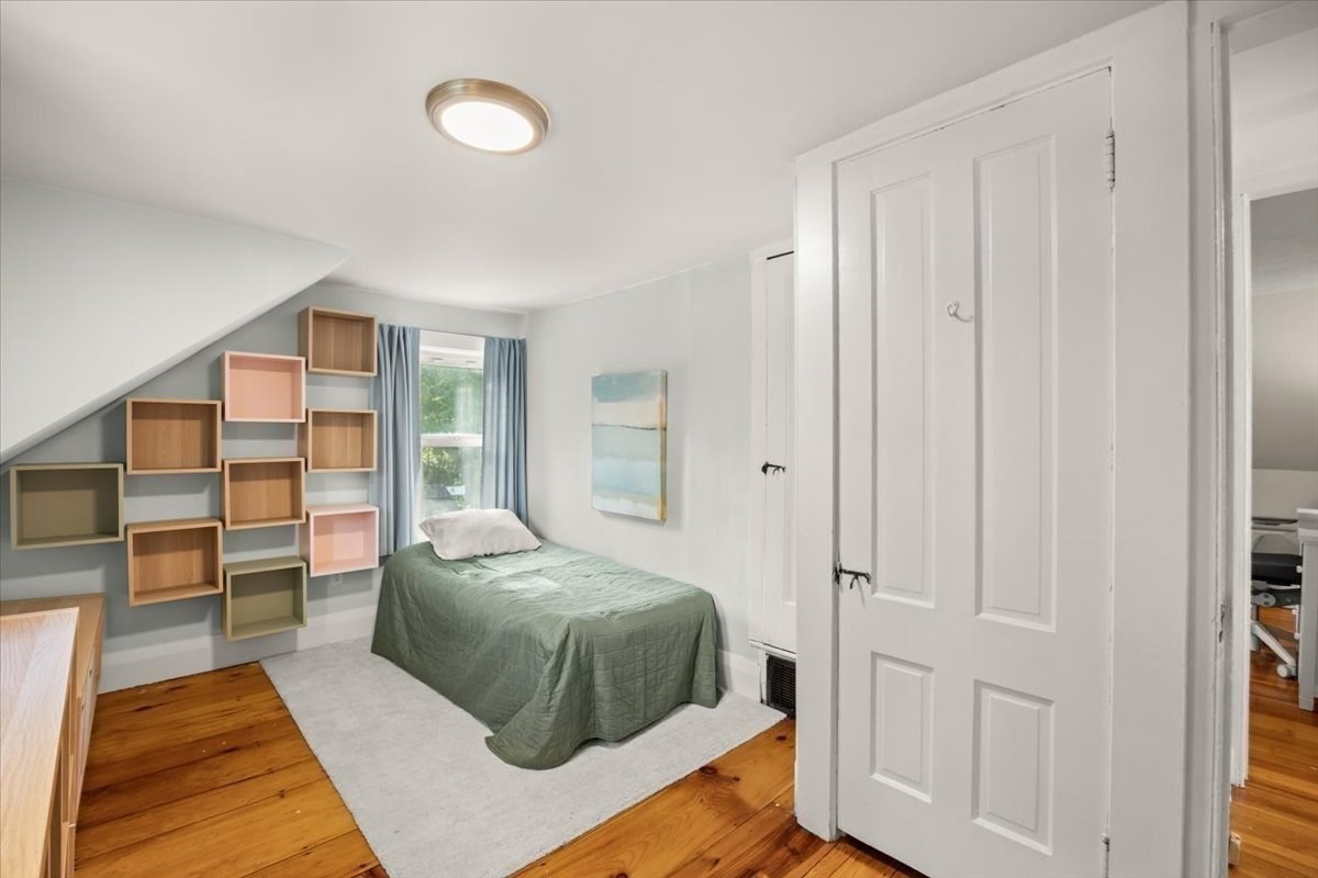 24 School Street Property Photo 24