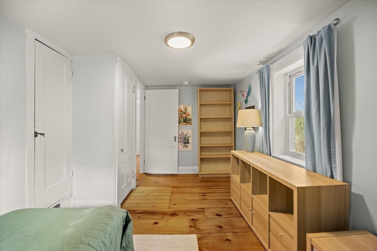 24 School Street Property Photo 26