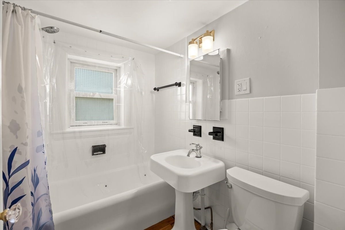 24 School Street Property Photo 27