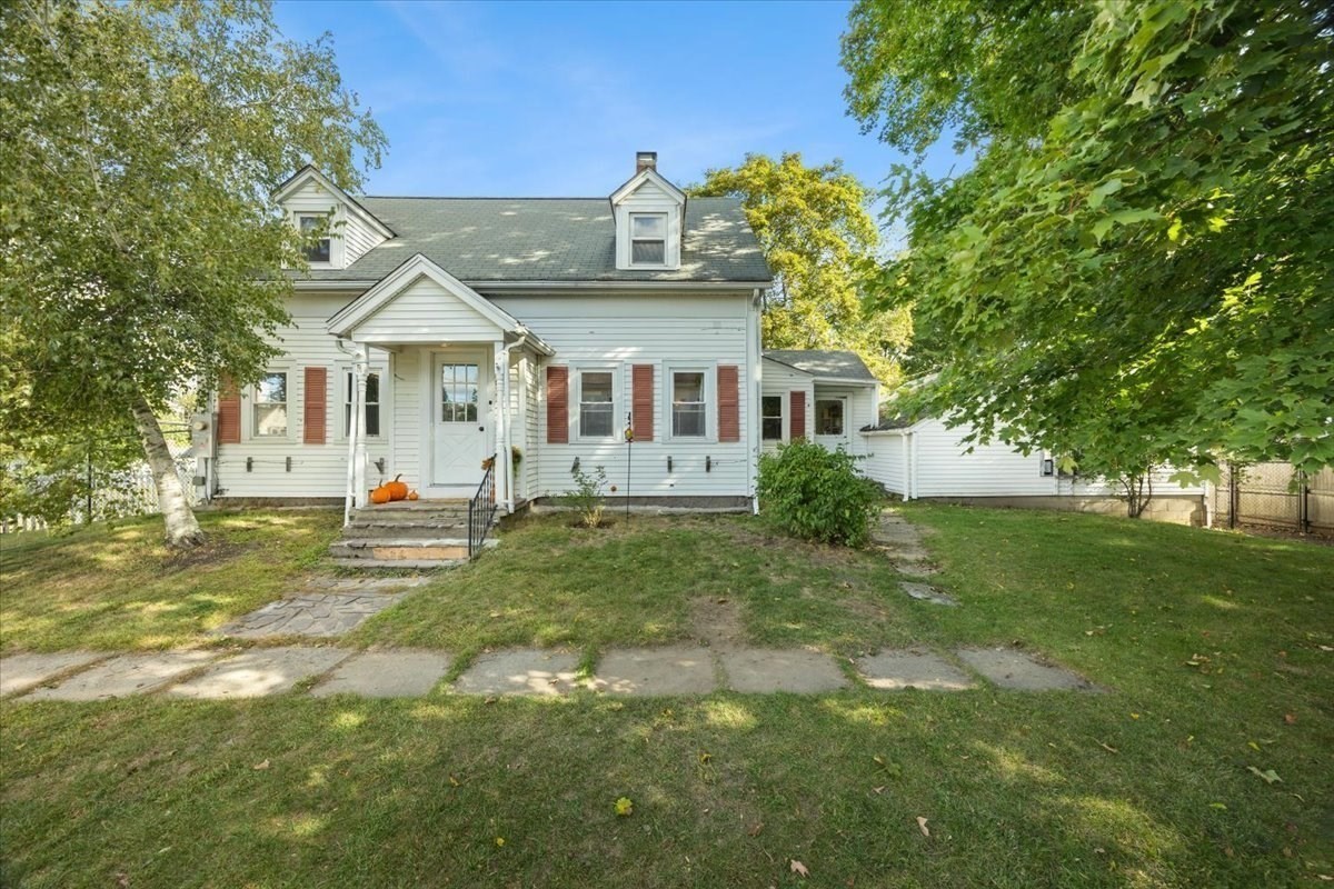 24 School Street Property Photo 35