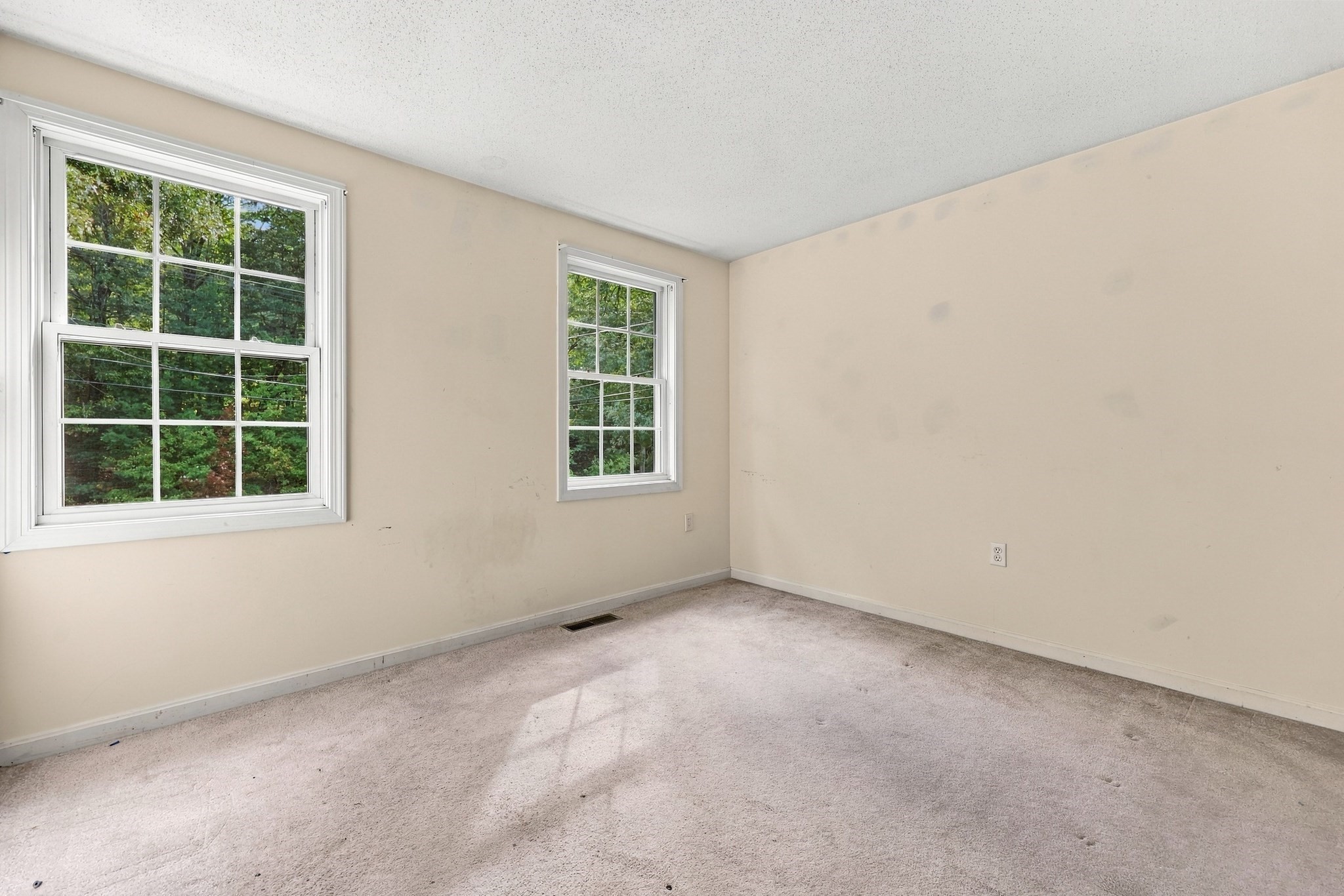 16 Lancaster Road Property Photo 24