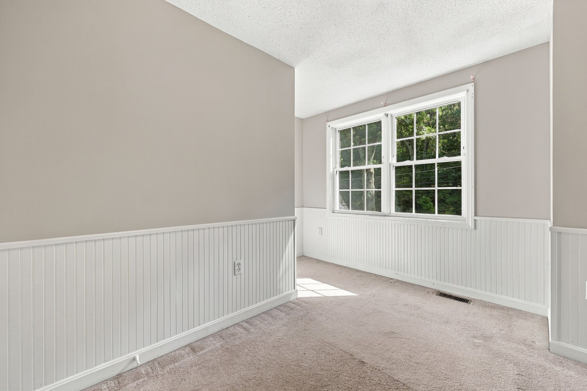 16 Lancaster Road Property Photo 30