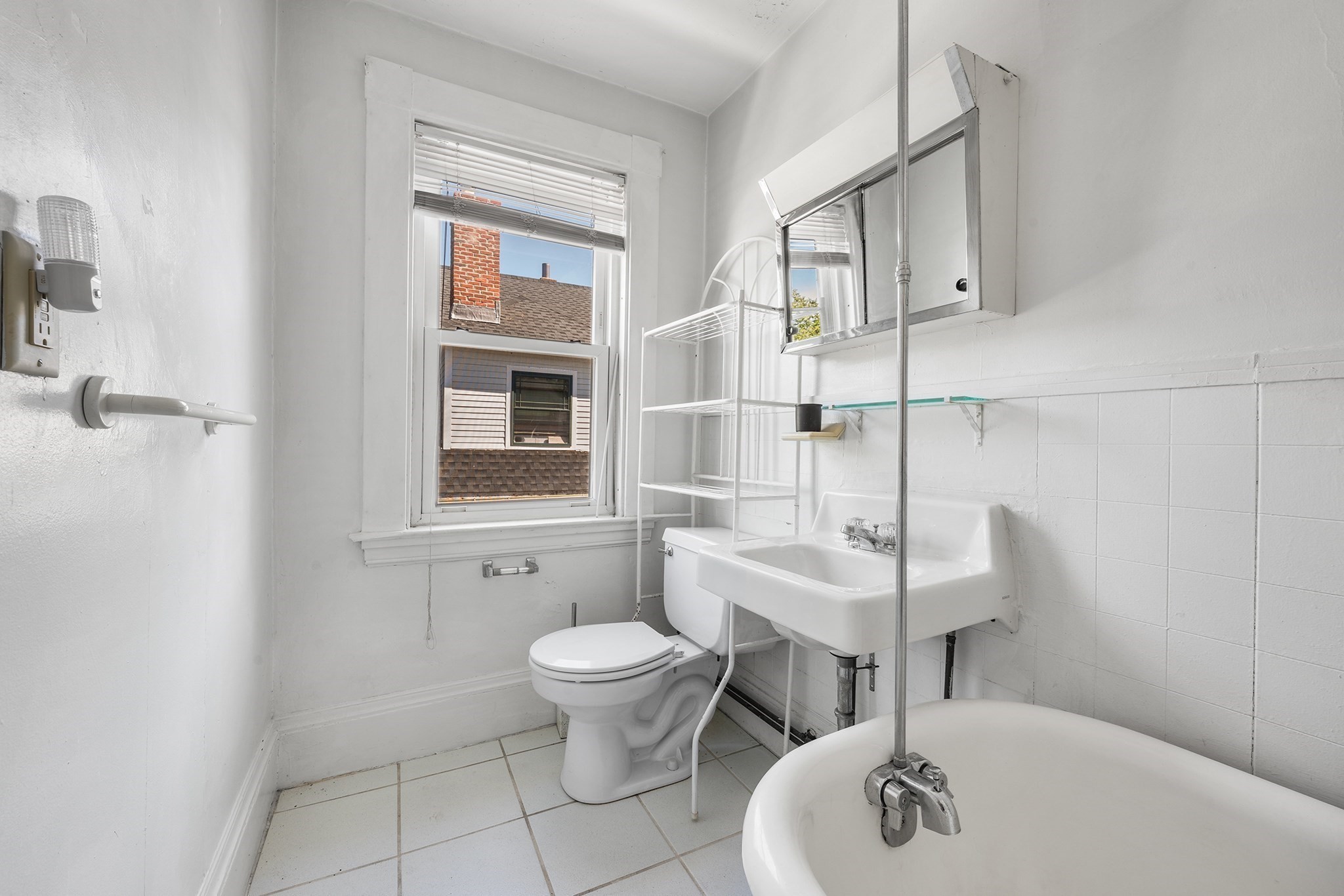 36 Columbia St Property Photo 32