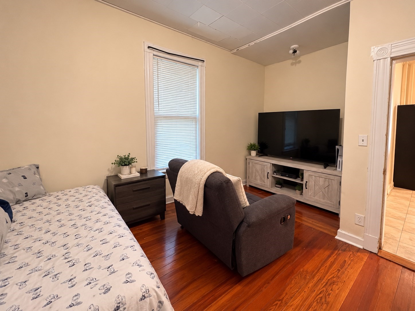 51 Thornton St # 2 Property Photo 6