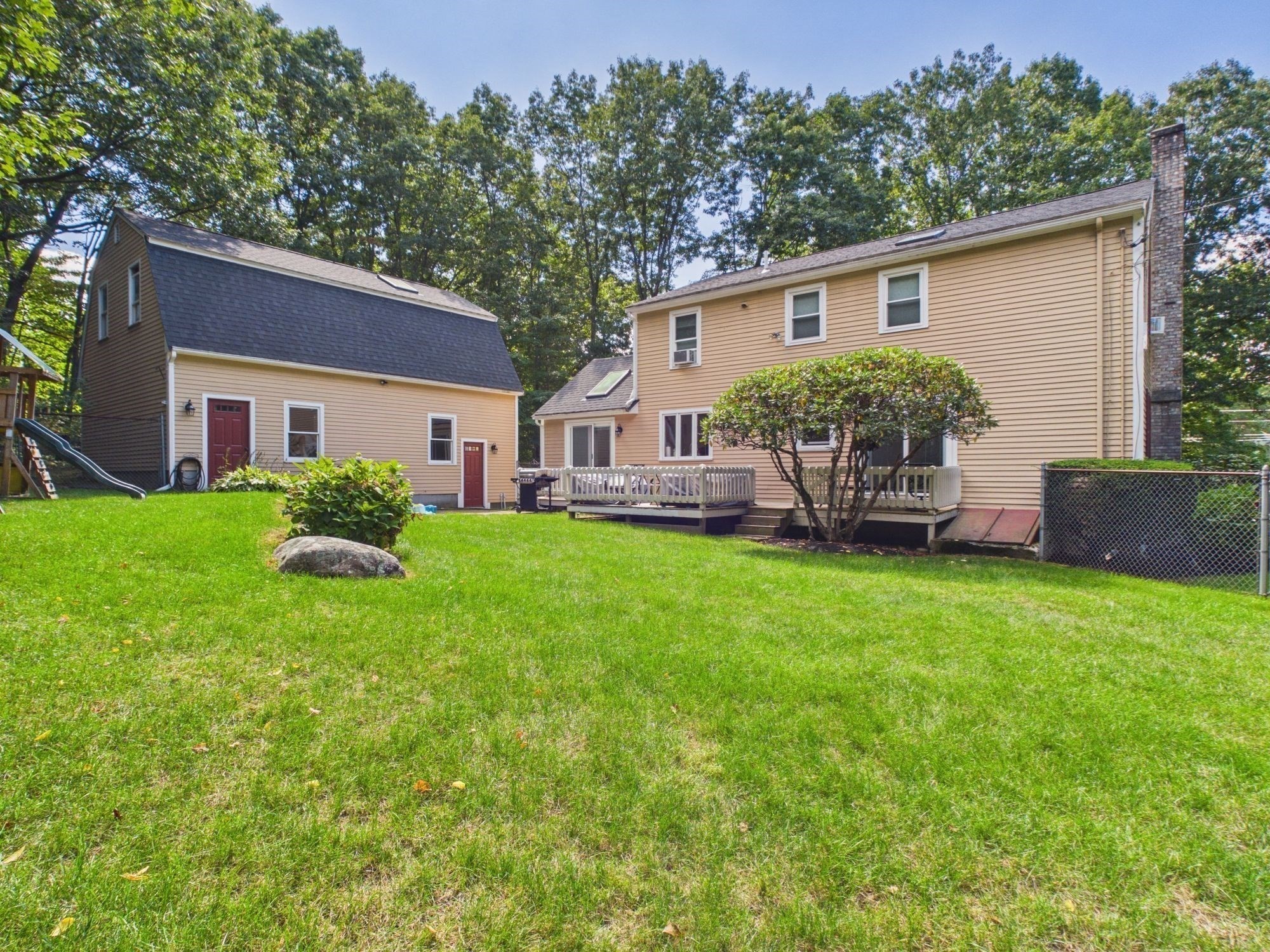 172 Landry Ave Property Photo 41