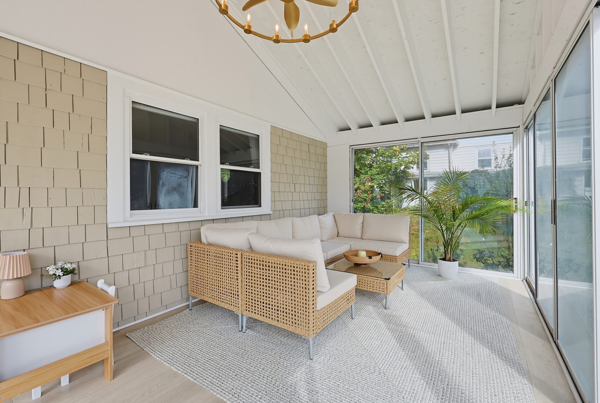112 Wales St Property Photo 2