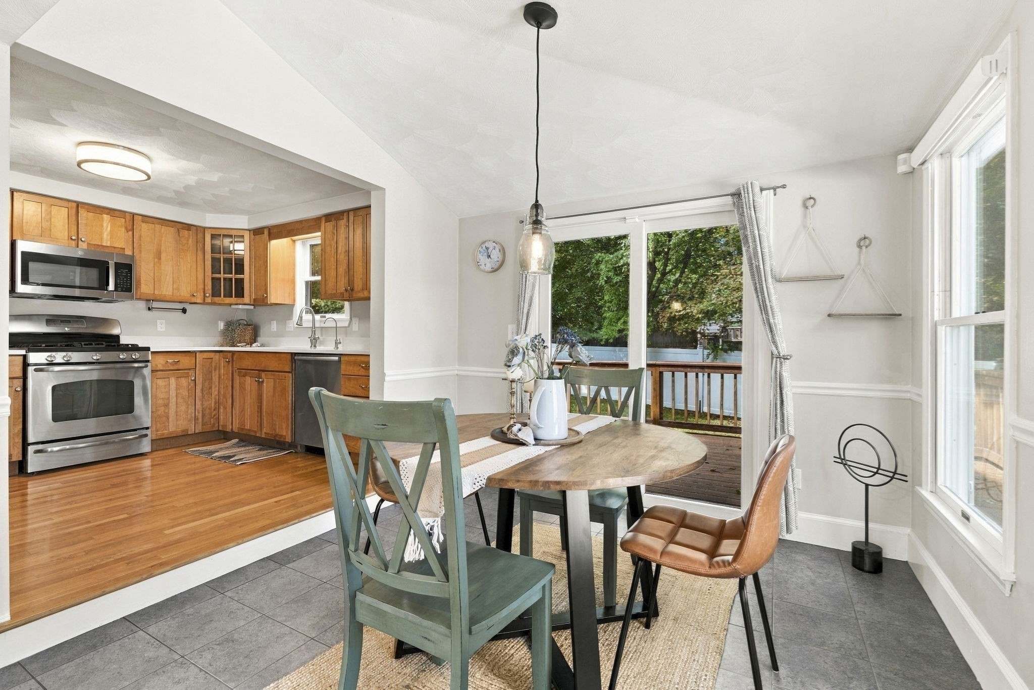 3 Lantern Lane Property Photo 3