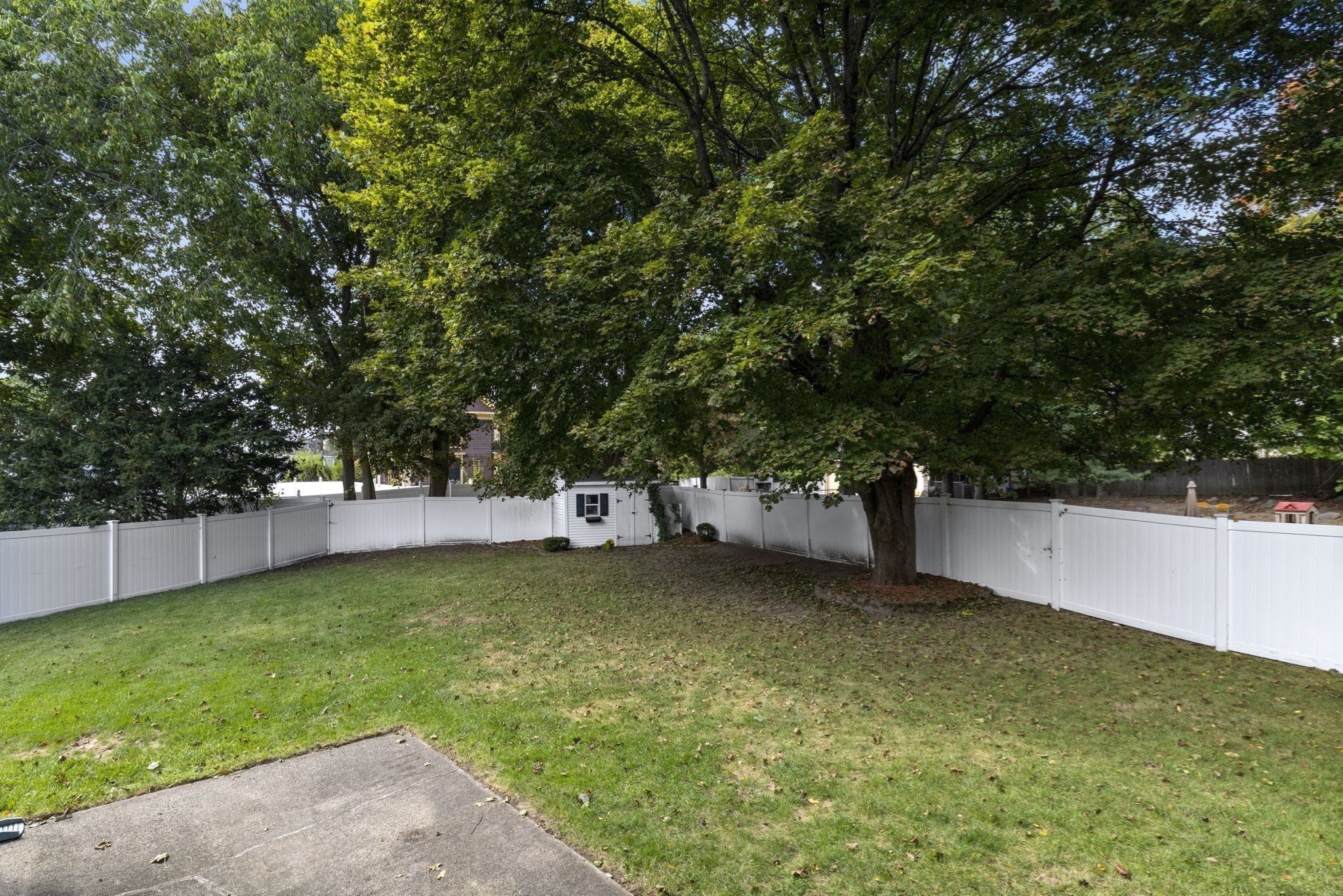 3 Lantern Lane Property Photo 22