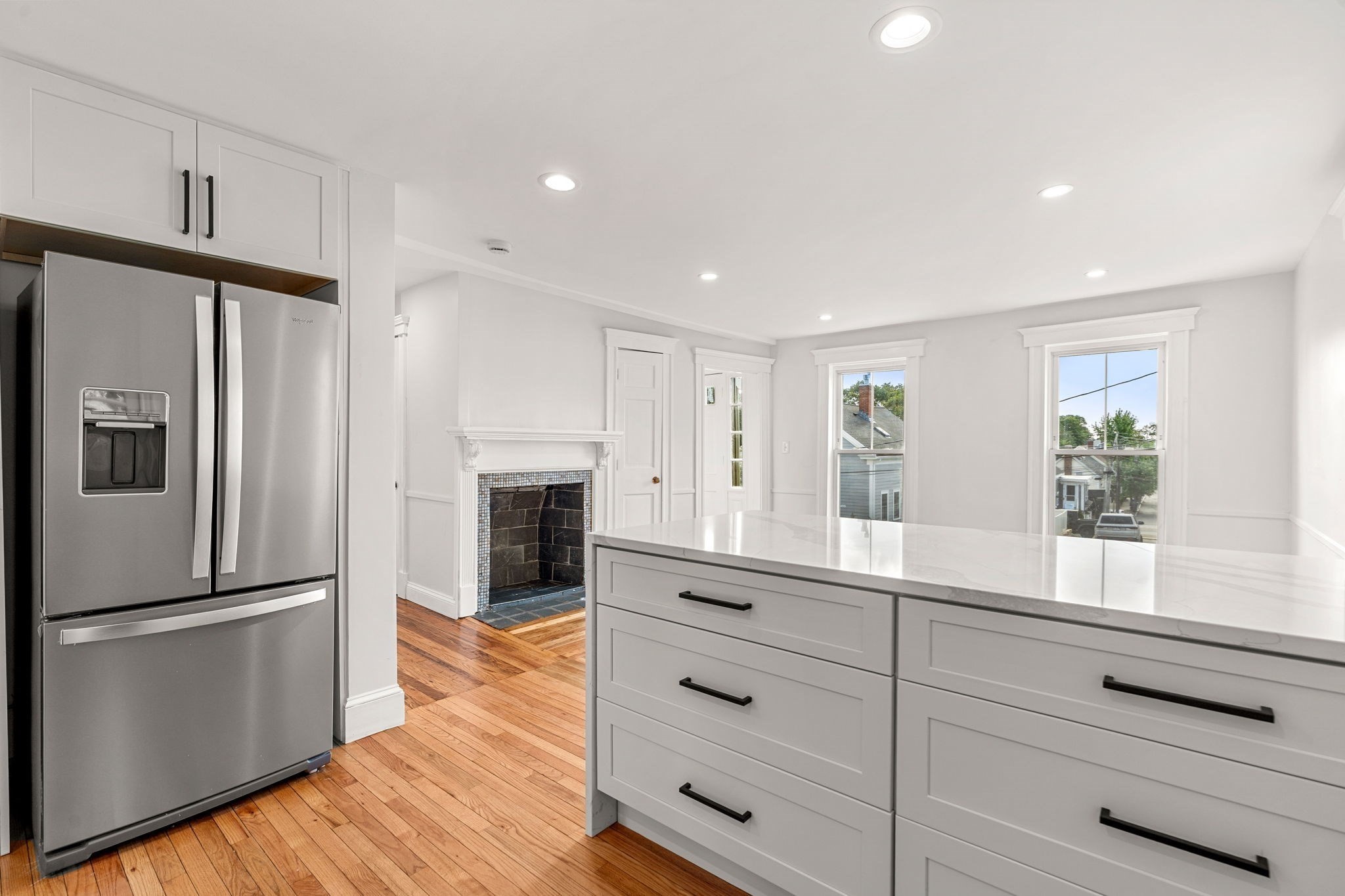 17 Cottage Street Property Photo 2