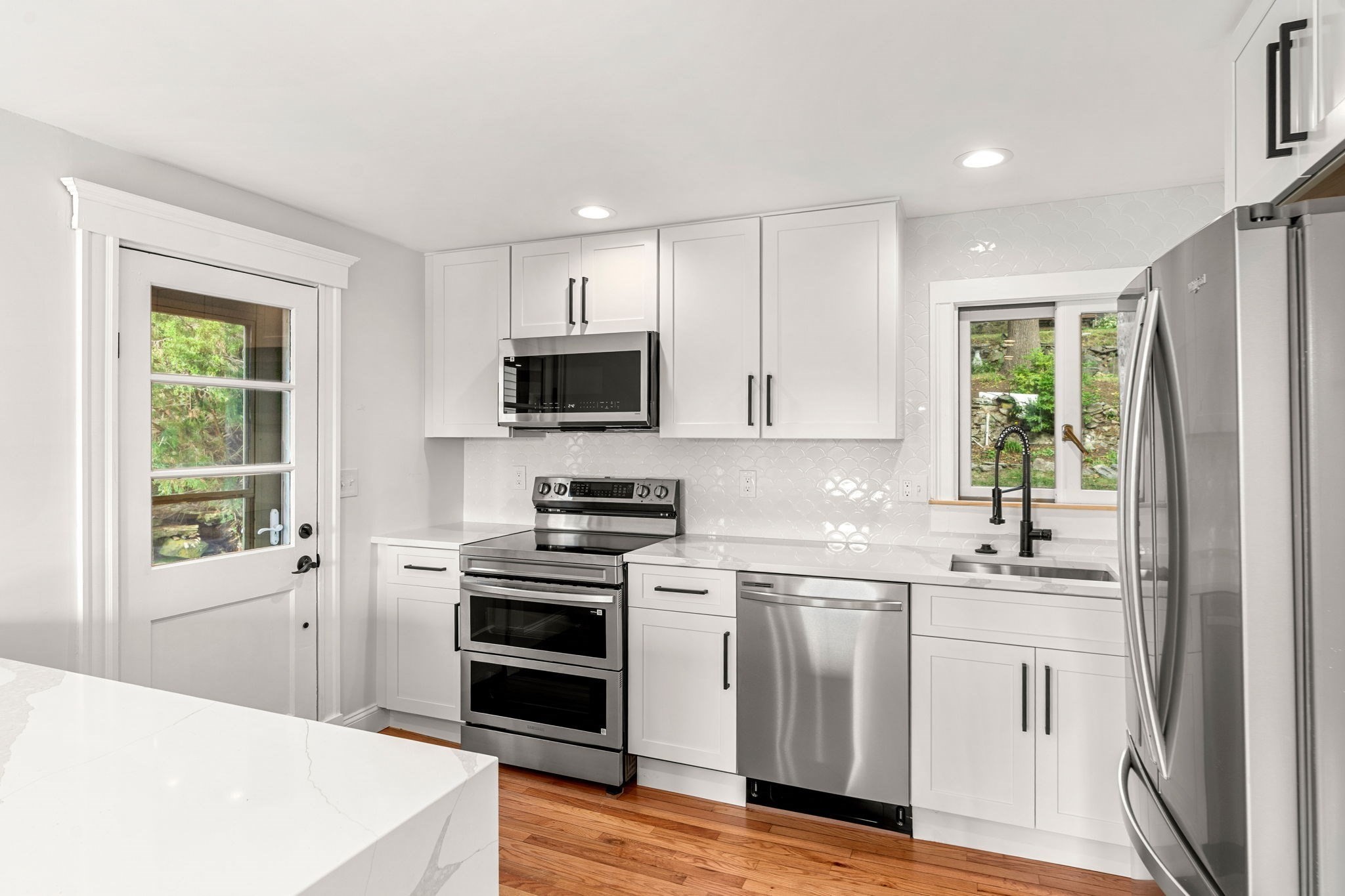 17 Cottage Street Property Photo 4