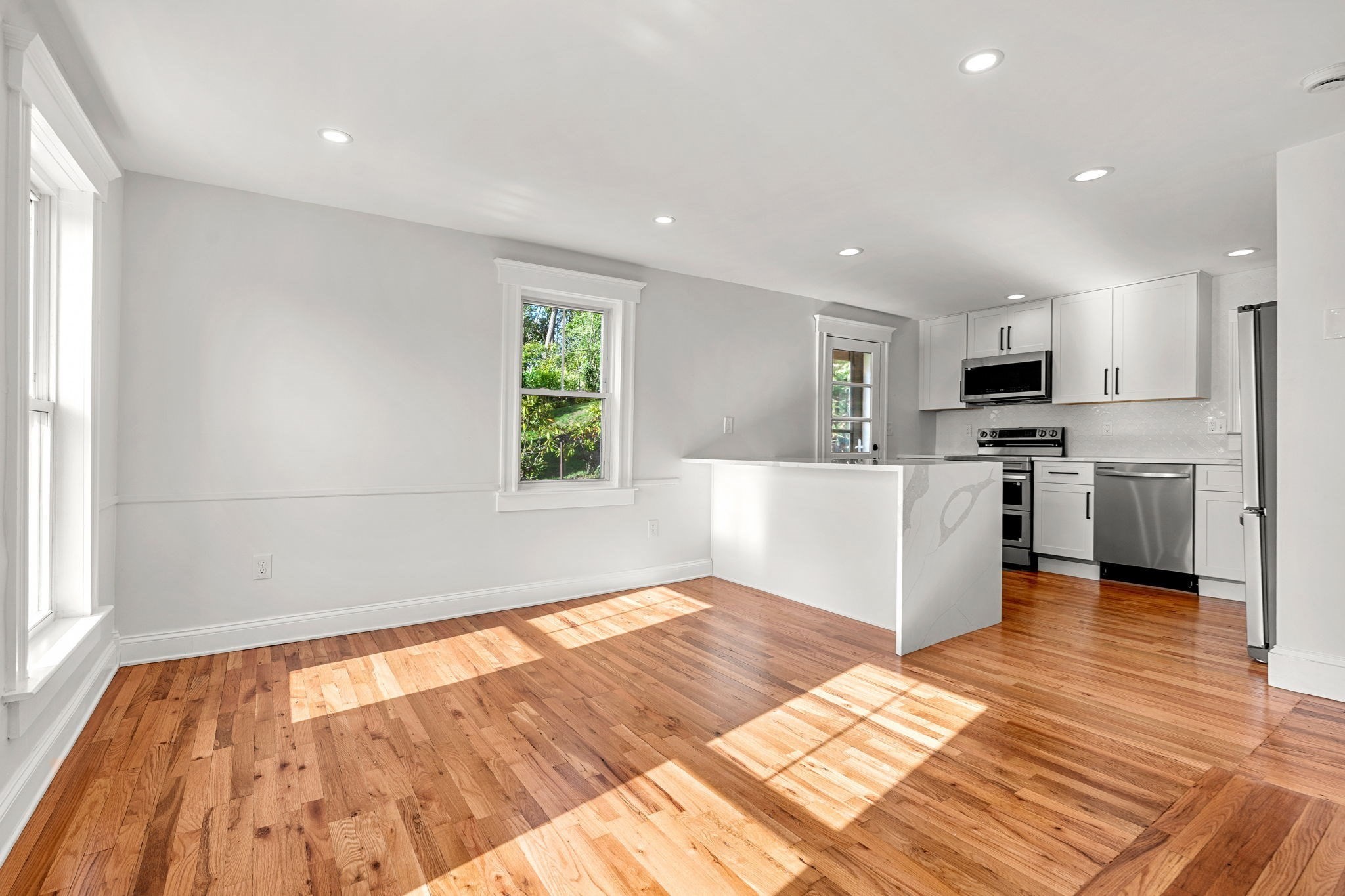 17 Cottage Street Property Photo 7