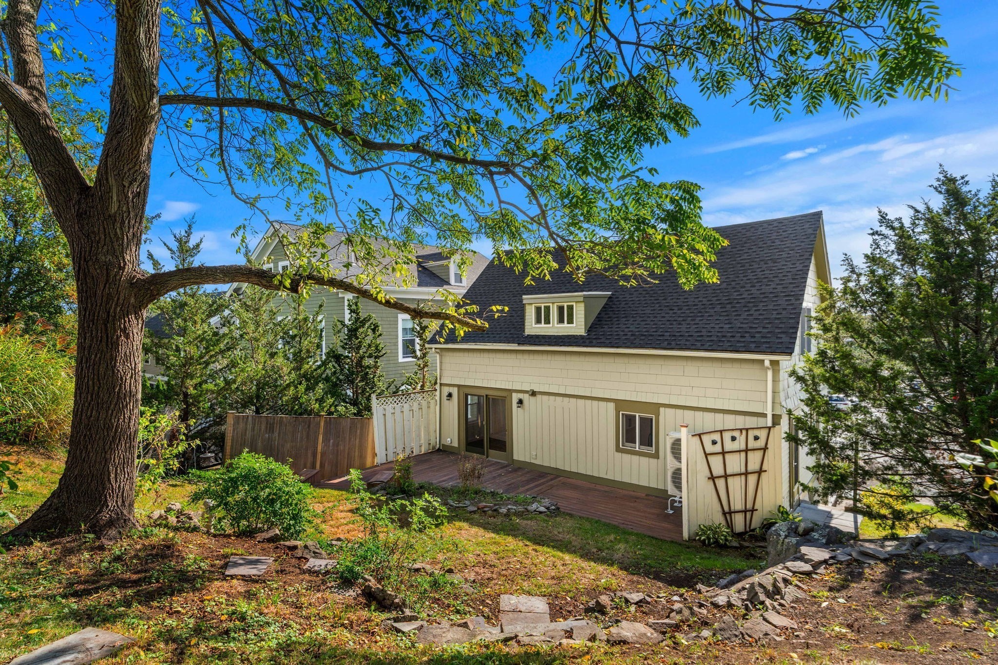 17 Cottage Street Property Photo 13
