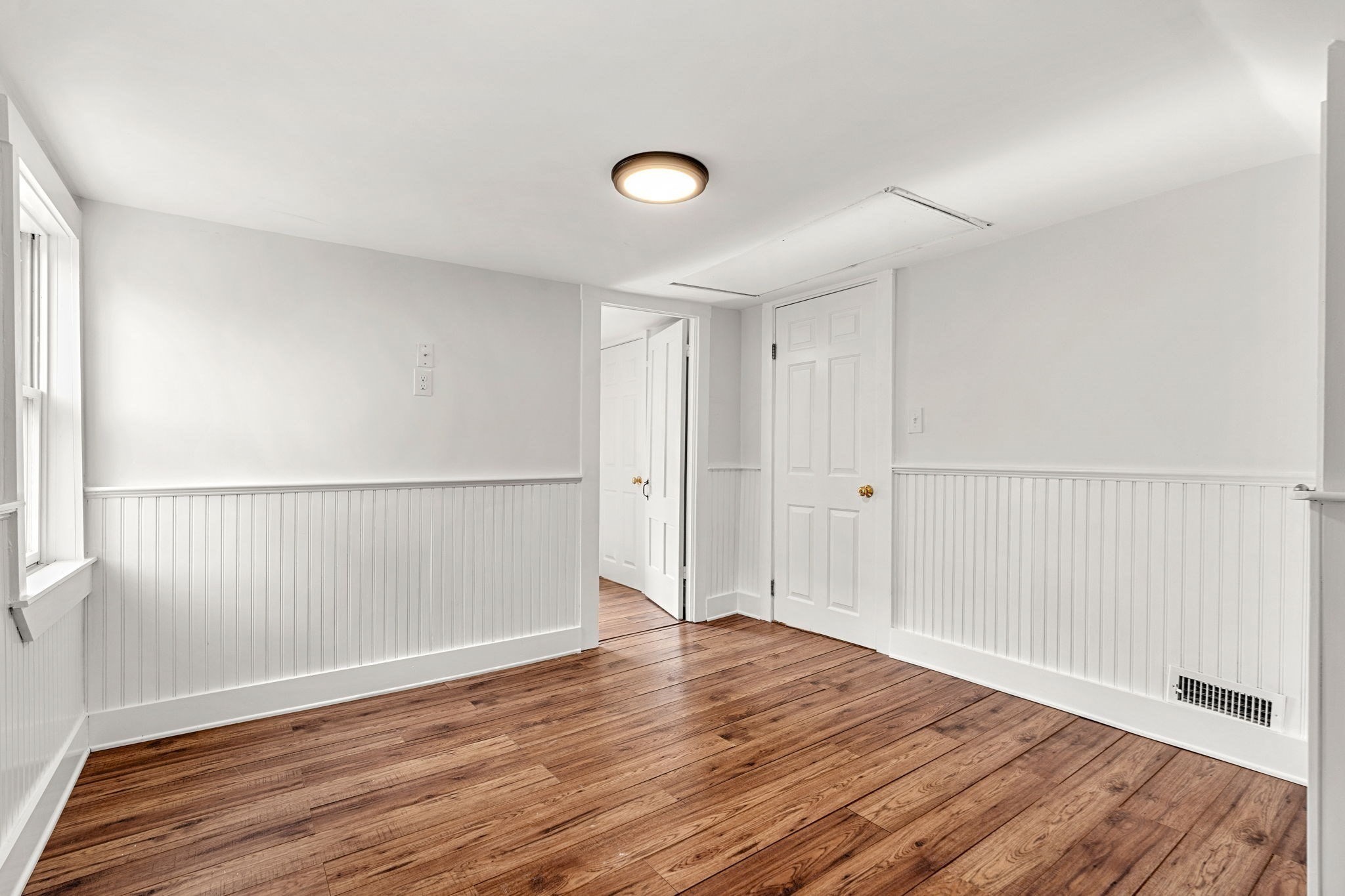 17 Cottage Street Property Photo 18