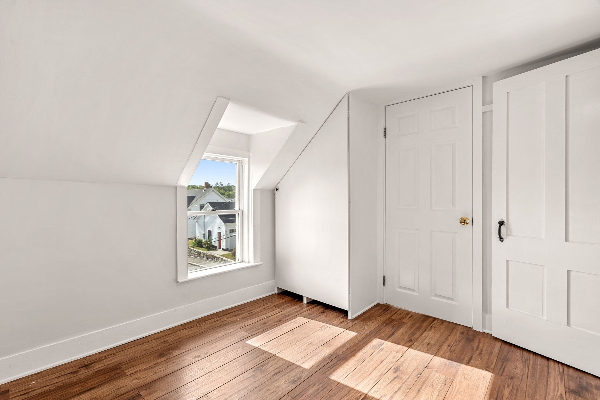 17 Cottage Street Property Photo 20