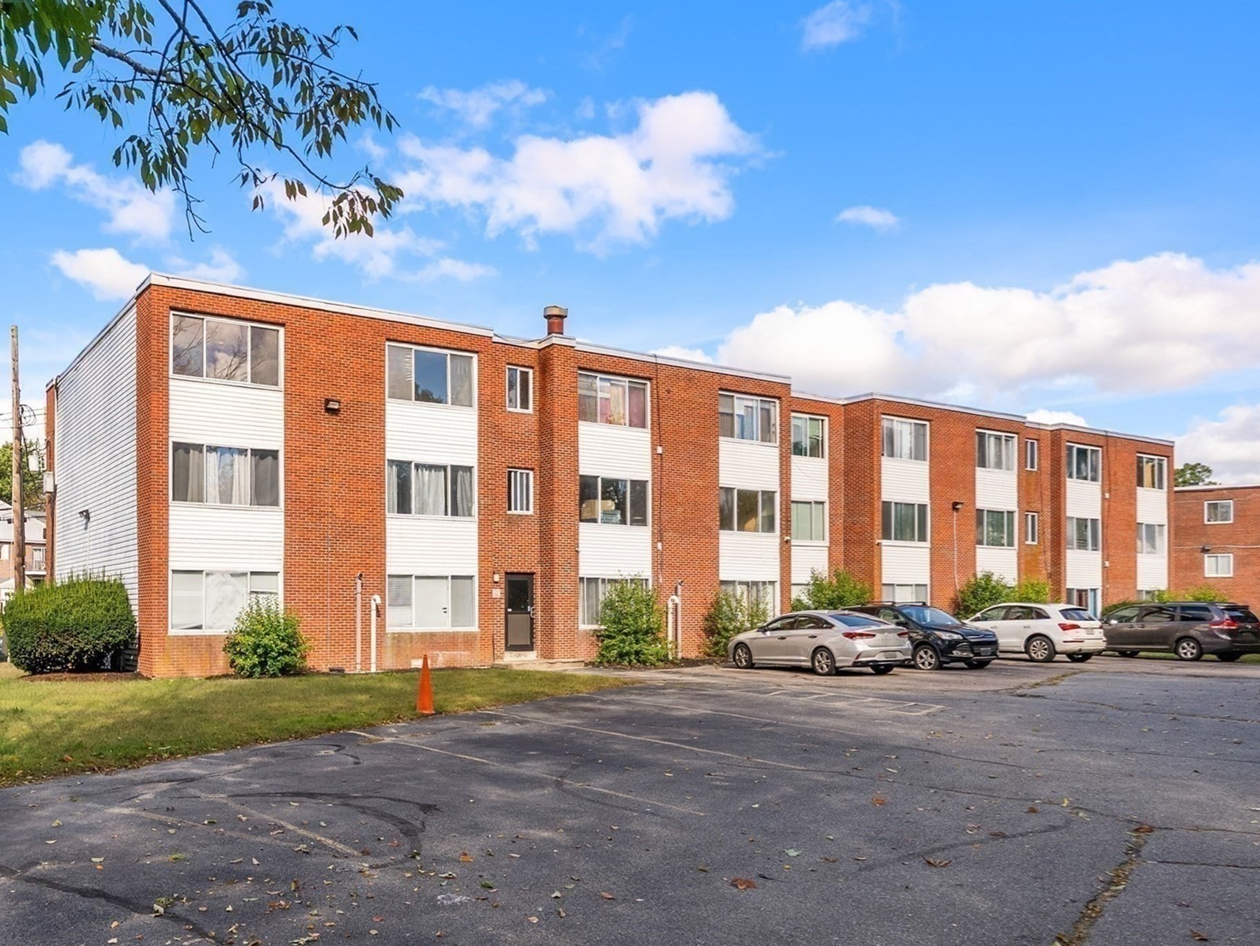 75 Colonel Bell Dr # 12 Property Photo 19