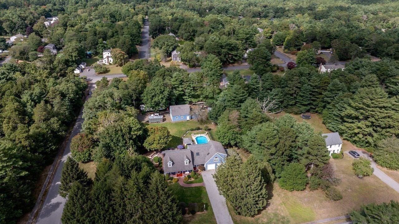 55 Bay Farm Drive Property Photo 1