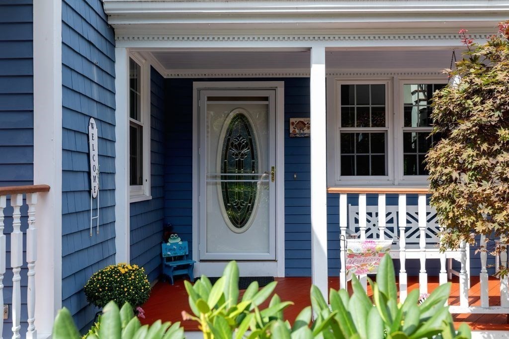 55 Bay Farm Drive Property Photo 4