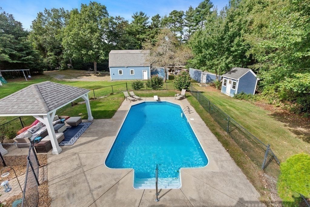 55 Bay Farm Drive Property Photo 36