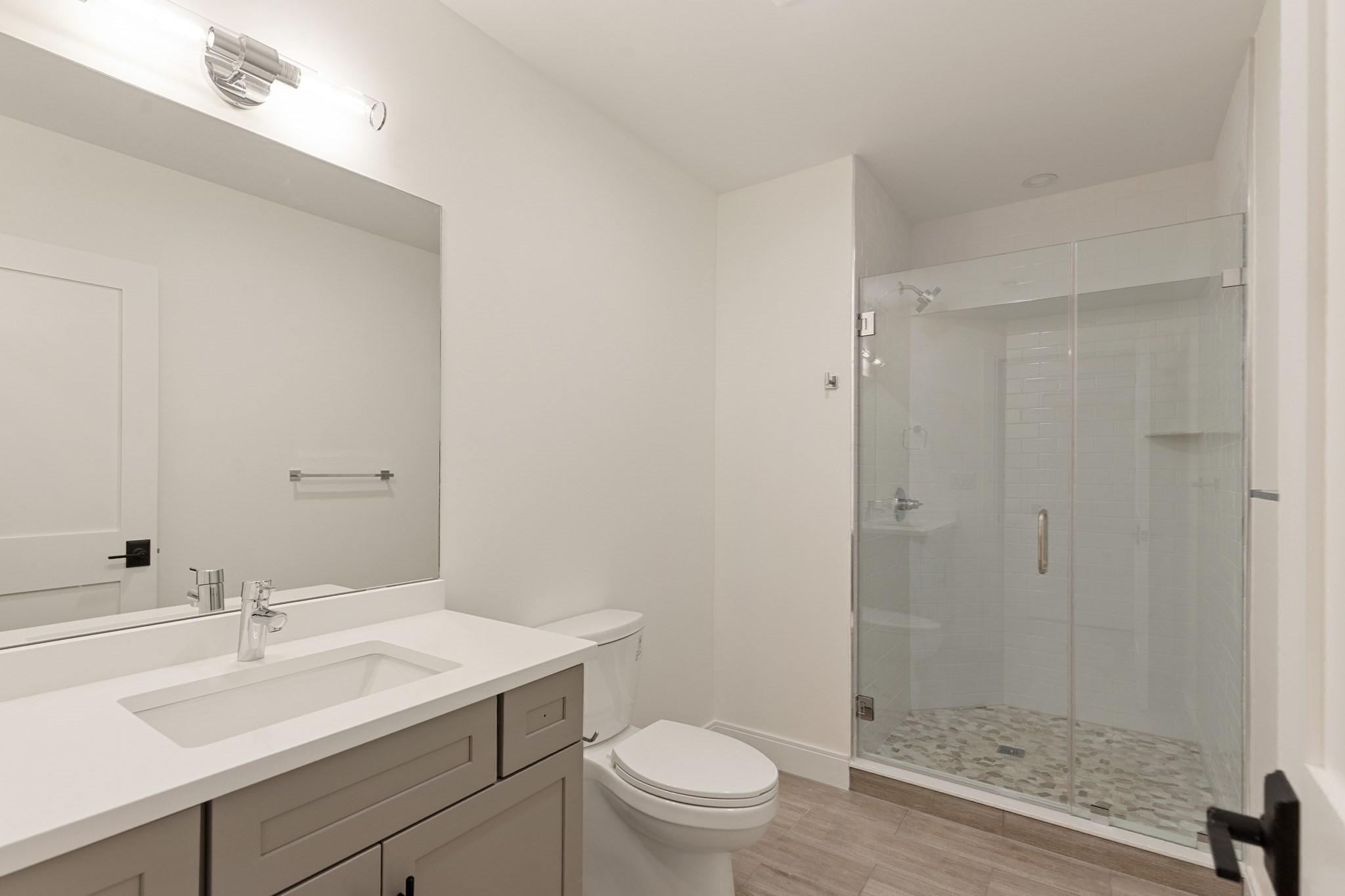 472 Summer Avenue Property Photo 25