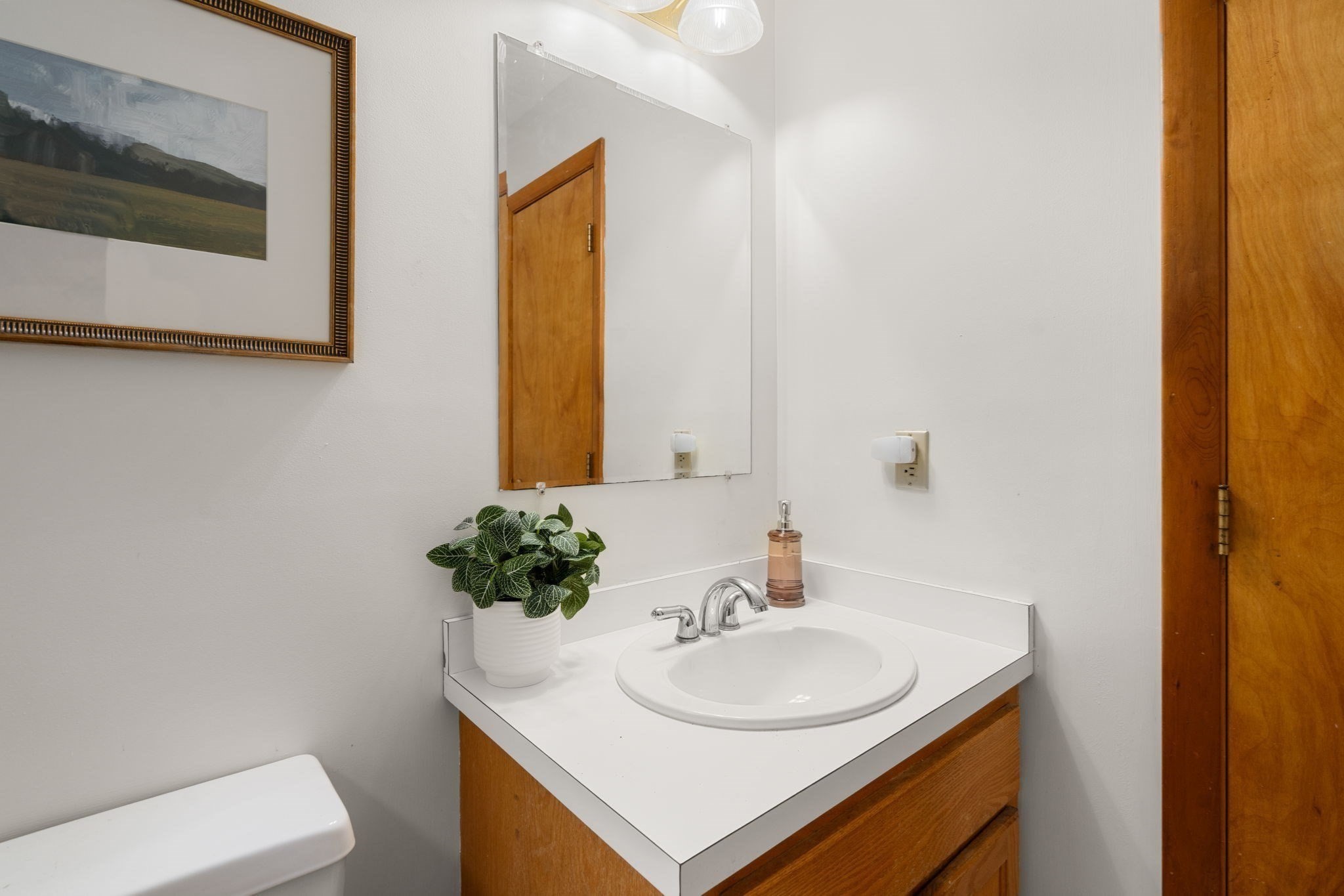 31 Raymond Way Property Photo 18