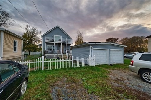 355 Peckham St Property Photo 2
