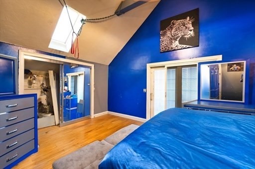 355 Peckham St Property Photo 10