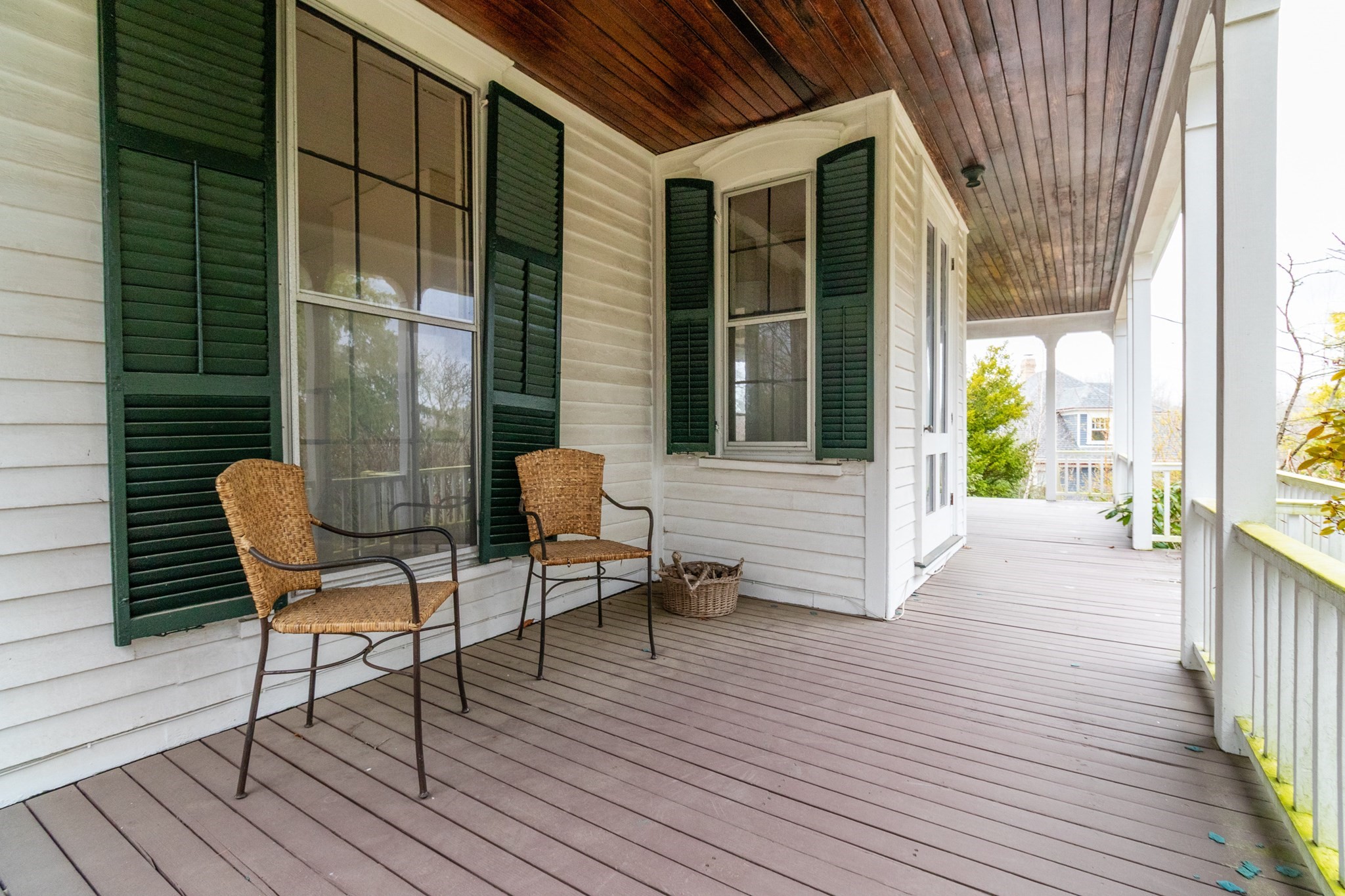 140 Pleasant St Property Photo 1
