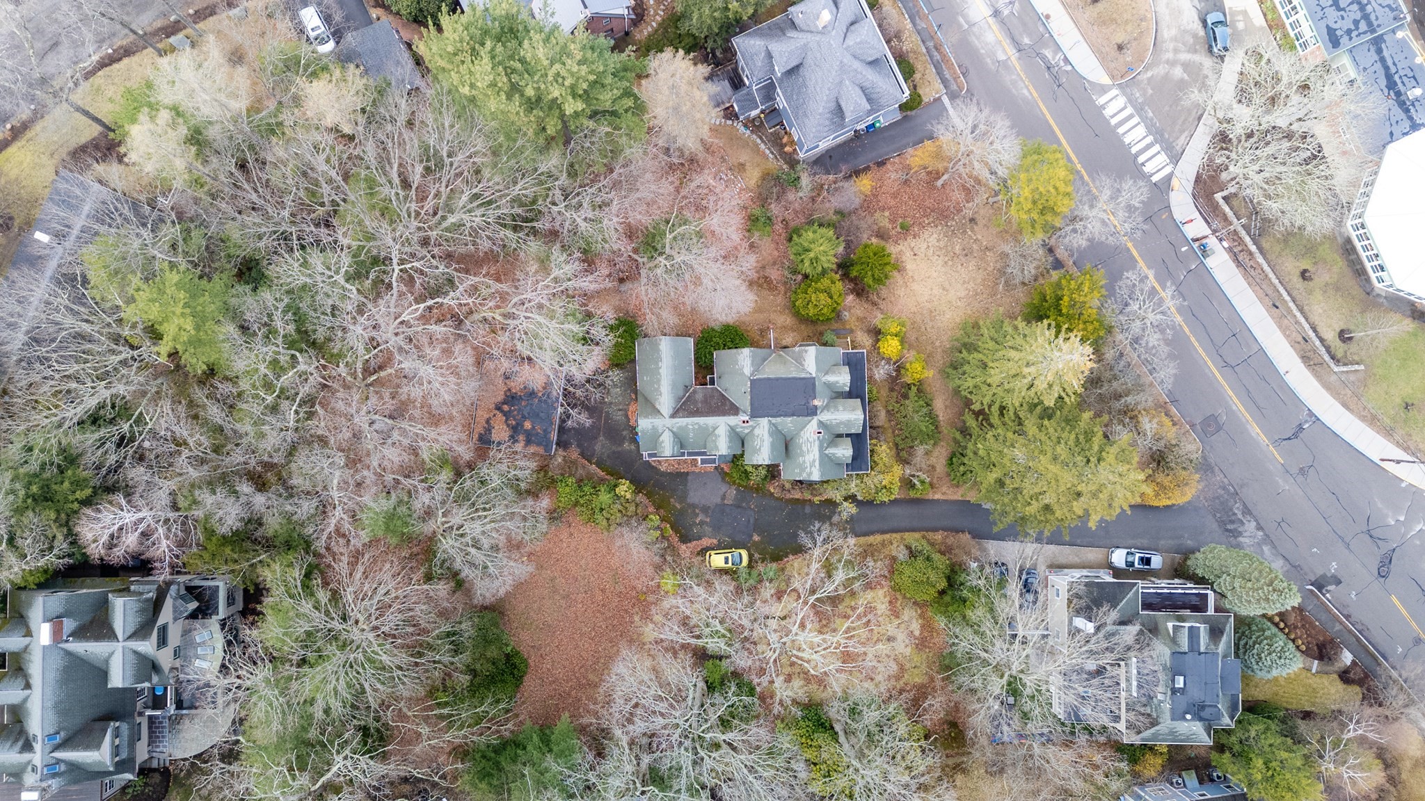 140 Pleasant St Property Photo 16