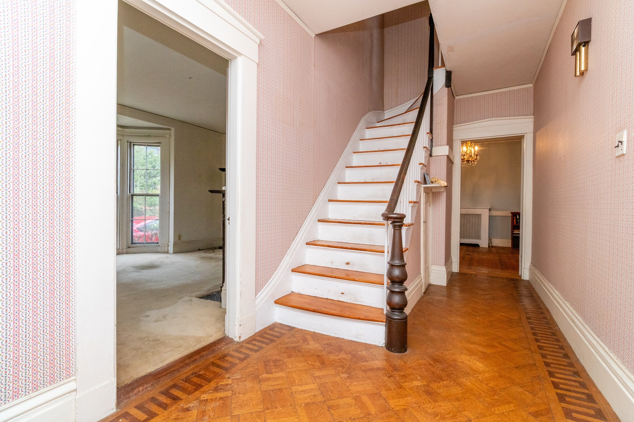 140 Pleasant St Property Photo 17