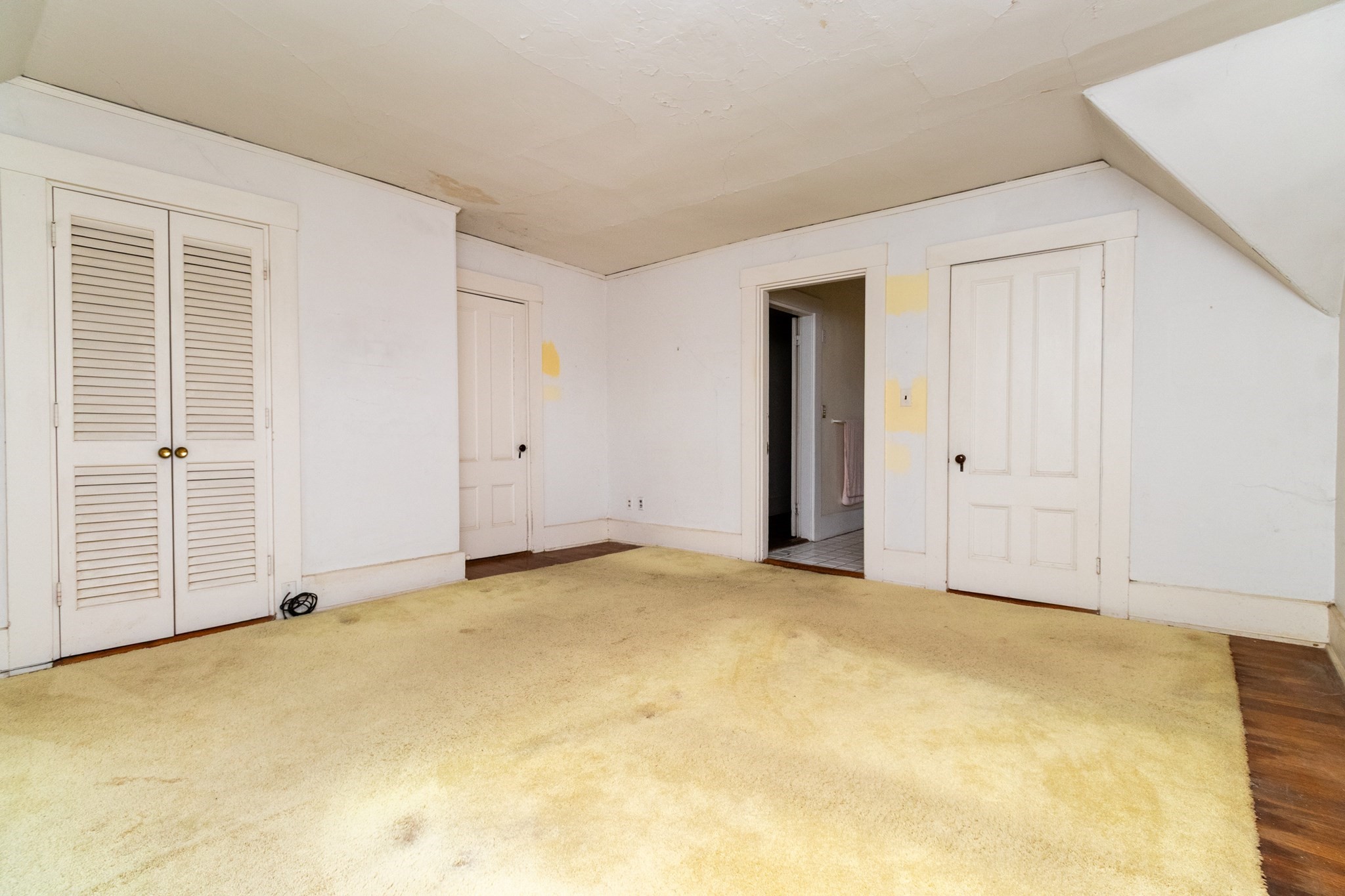 140 Pleasant St Property Photo 35